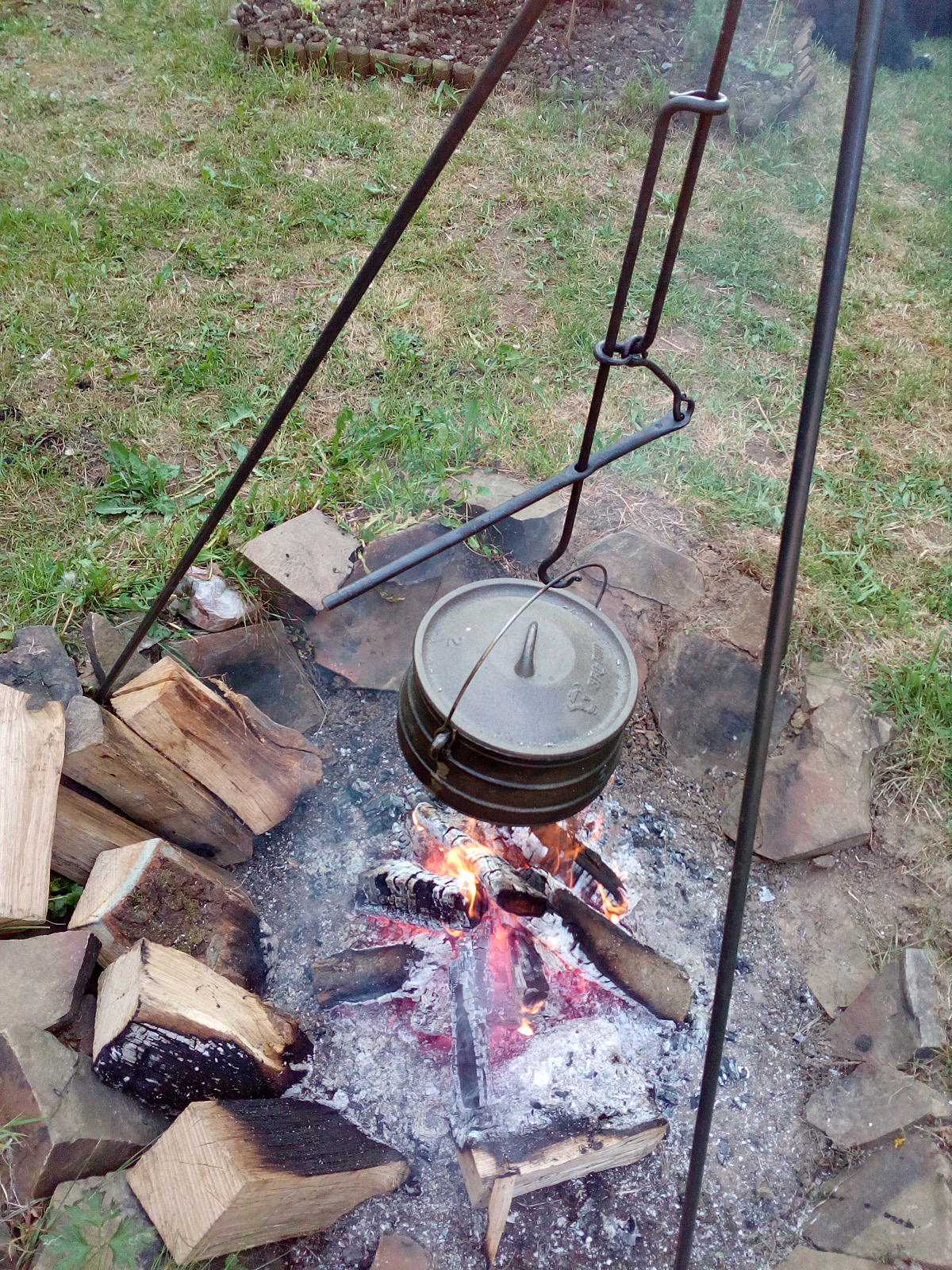 Neues Projekt: Buderus Küchenhexe | Bergische Lagerfeuer Kochschule